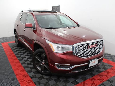 Used 2017 GMC Acadia Denali w/ Technology Package AWD/4WD image 2