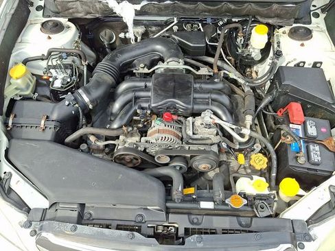 Used 2010 Subaru Outback 3.6R Limited AWD/4WD image 26