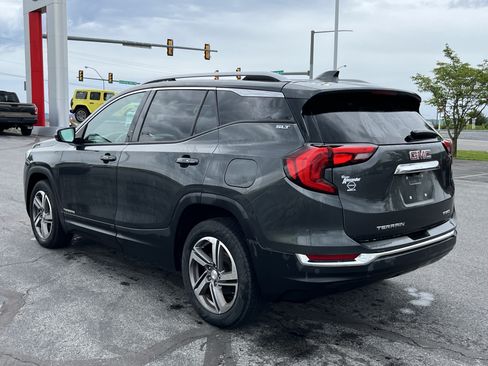 Used 2019 GMC Terrain SLT w/ Preferred Package AWD/4WD image 9