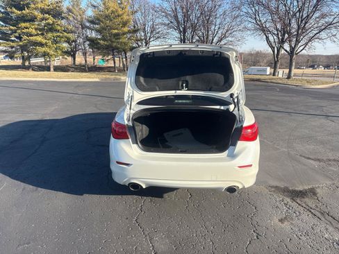 Used 2017 INFINITI Q50 Premium w/ 2.0T Premium Plus Package image 11