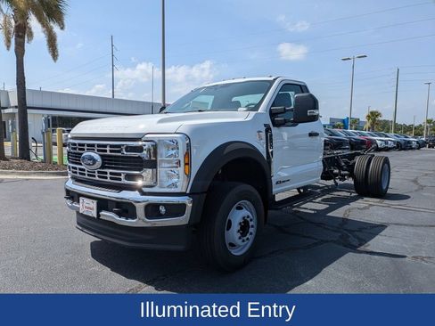 Used 2025 Ford F600 2WD Regular Cab Super Duty w/ XL Chrome Package image 8