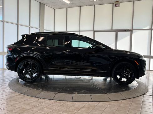 Certified 2024 Chevrolet Equinox EV RS image 9