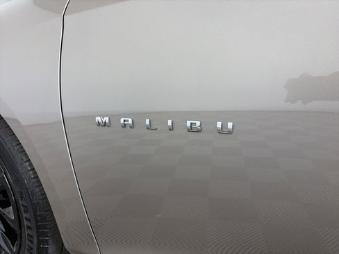 Used 2023 Chevrolet Malibu LT FWD image 22