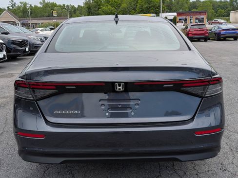 Certified 2025 Honda Accord LX image 10