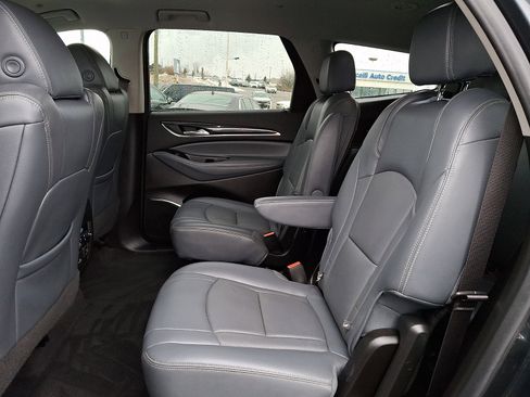 Used 2019 Buick Enclave Premium image 11