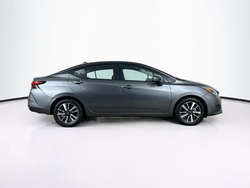 Used 2025 Nissan Versa SV FWD image 10