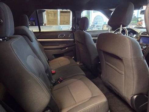 Used 2018 Ford Explorer XLT w/ Equipment Group 201A image 64