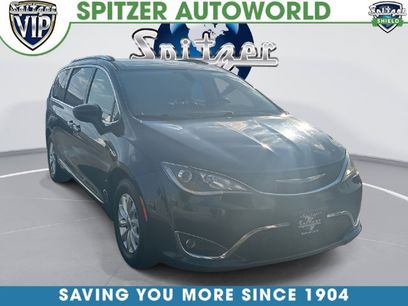 Used 2018 Chrysler Pacifica Touring-L