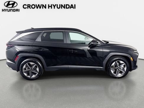 Used 2025 Hyundai Tucson SEL FWD image 4