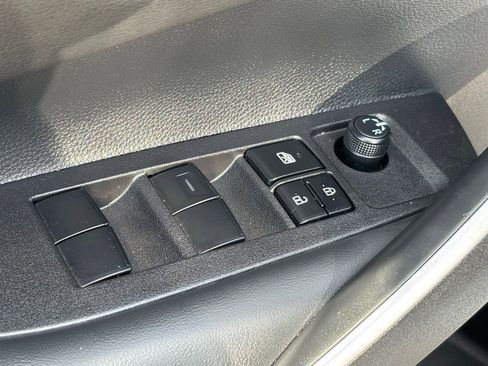 Certified 2025 Toyota Corolla SE image 26