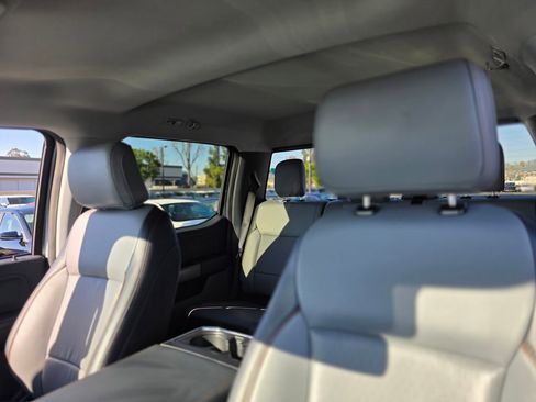 Used 2025 Ford F150 Lariat w/ Equipment Group 501A Mid image 12