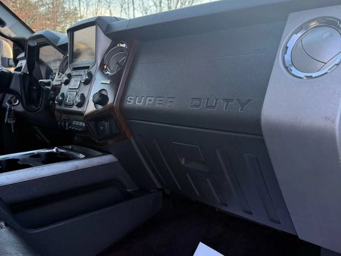 Used 2016 Ford F250 Lariat w/ Lariat Ultimate Package AWD/4WD image 40