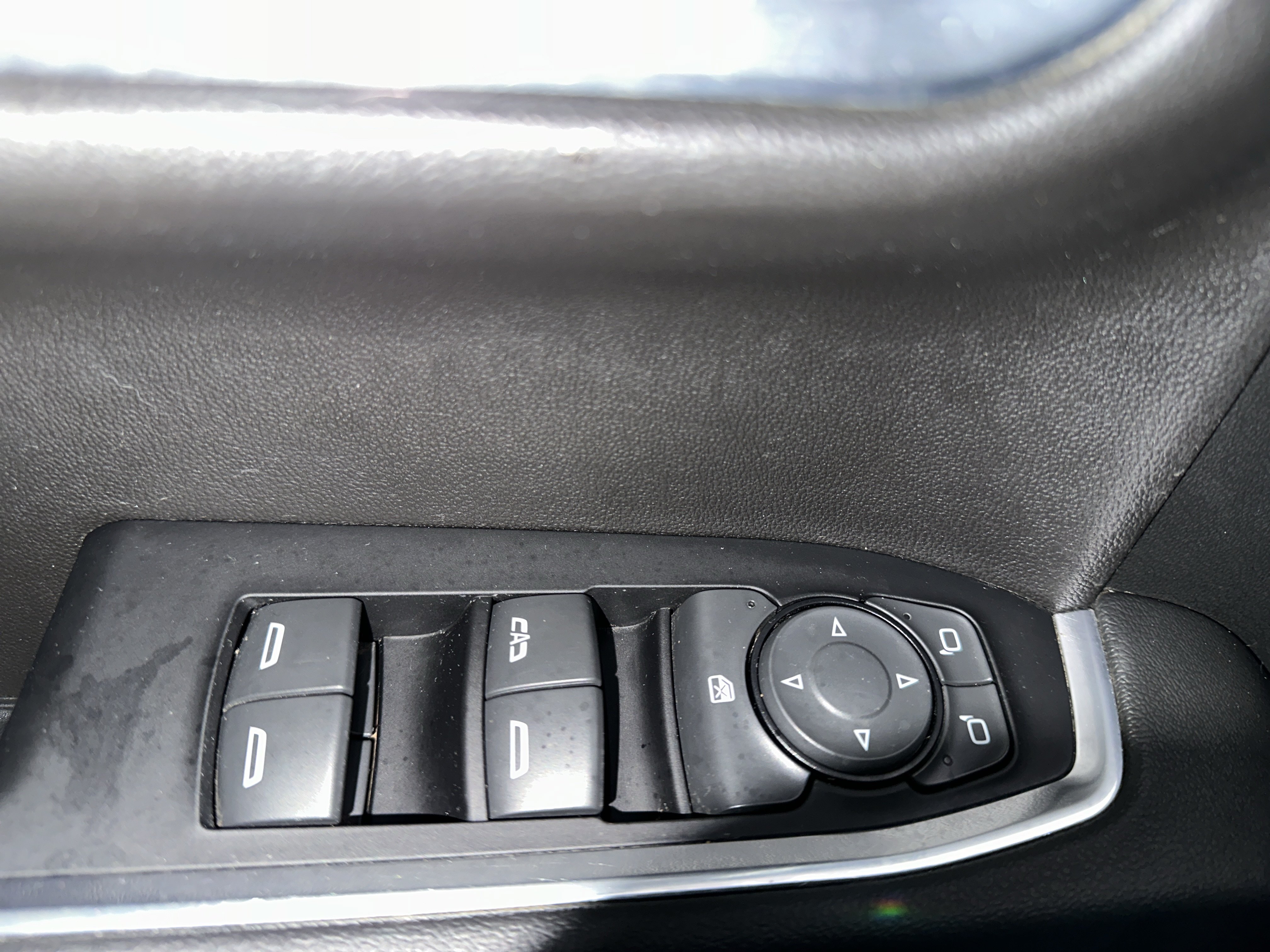 Used 2022 Chevrolet Silverado 1500 LT Trail Boss w/ Convenience Package II AWD/4WD image 19