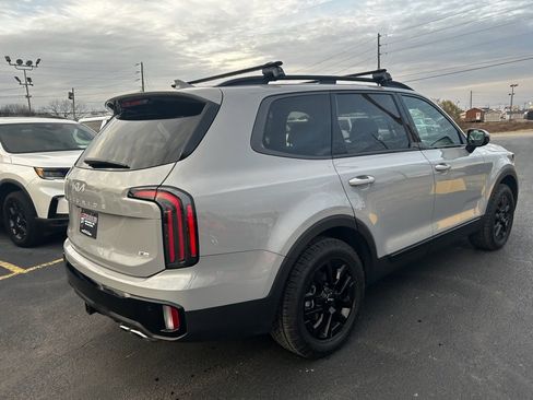 Used 2024 Kia Telluride SX Prestige X-Pro image 3