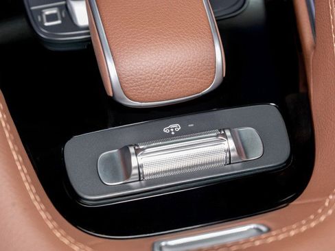 New 2025 Mercedes-Benz GLS 450 4MATIC image 25