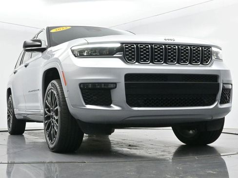 Used 2023 Jeep Grand Cherokee L Summit AWD/4WD image 43