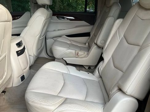 Used 2015 Cadillac Escalade ESV Premium AWD/4WD image 18