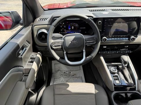 New 2026 Chevrolet Colorado ZR2 w/ Midnight Edition AWD/4WD image 9