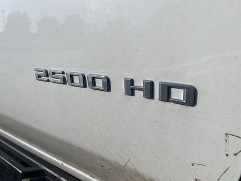 Used 2023 Chevrolet Silverado 2500 Custom w/ Custom Value Package AWD/4WD image 8