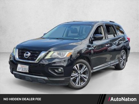 Used 2018 Nissan Pathfinder Platinum w/ Cargo Package FWD image 1