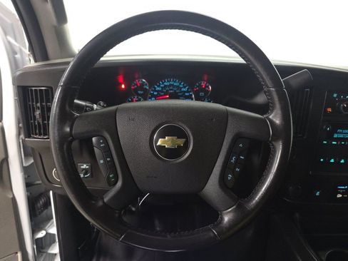 Used 2022 Chevrolet Express 2500 Extended w/ Driver Convenience Package image 10