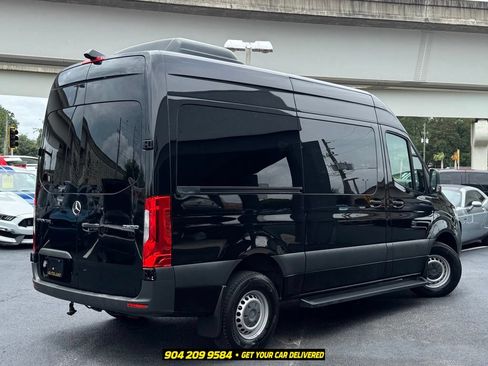 Used 2019 Mercedes-Benz Sprinter 2500 image 9