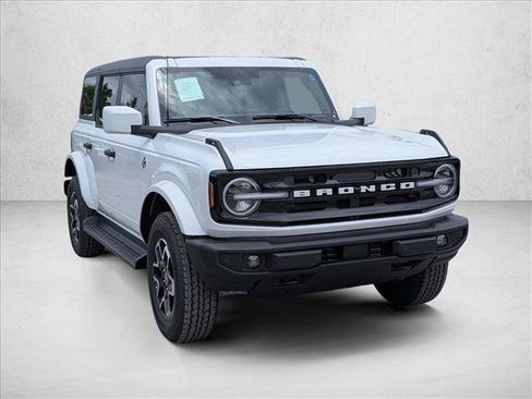 New 2026 Ford Bronco Outer Banks AWD/4WD image 6
