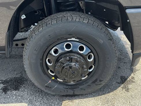 New 2026 RAM 3500 Laramie w/ Night Edition AWD/4WD image 9