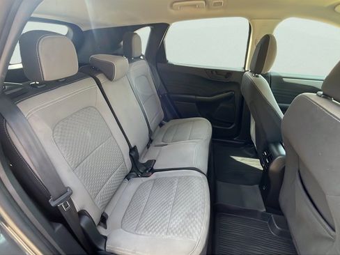 Used 2022 Ford Escape SE w/ Cold Weather Package AWD/4WD image 19