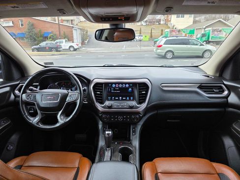 Used 2017 GMC Acadia SLT image 19