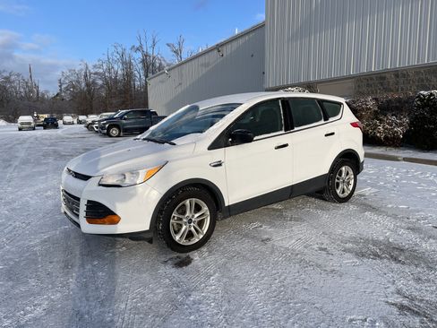 Used 2015 Ford Escape S image 8