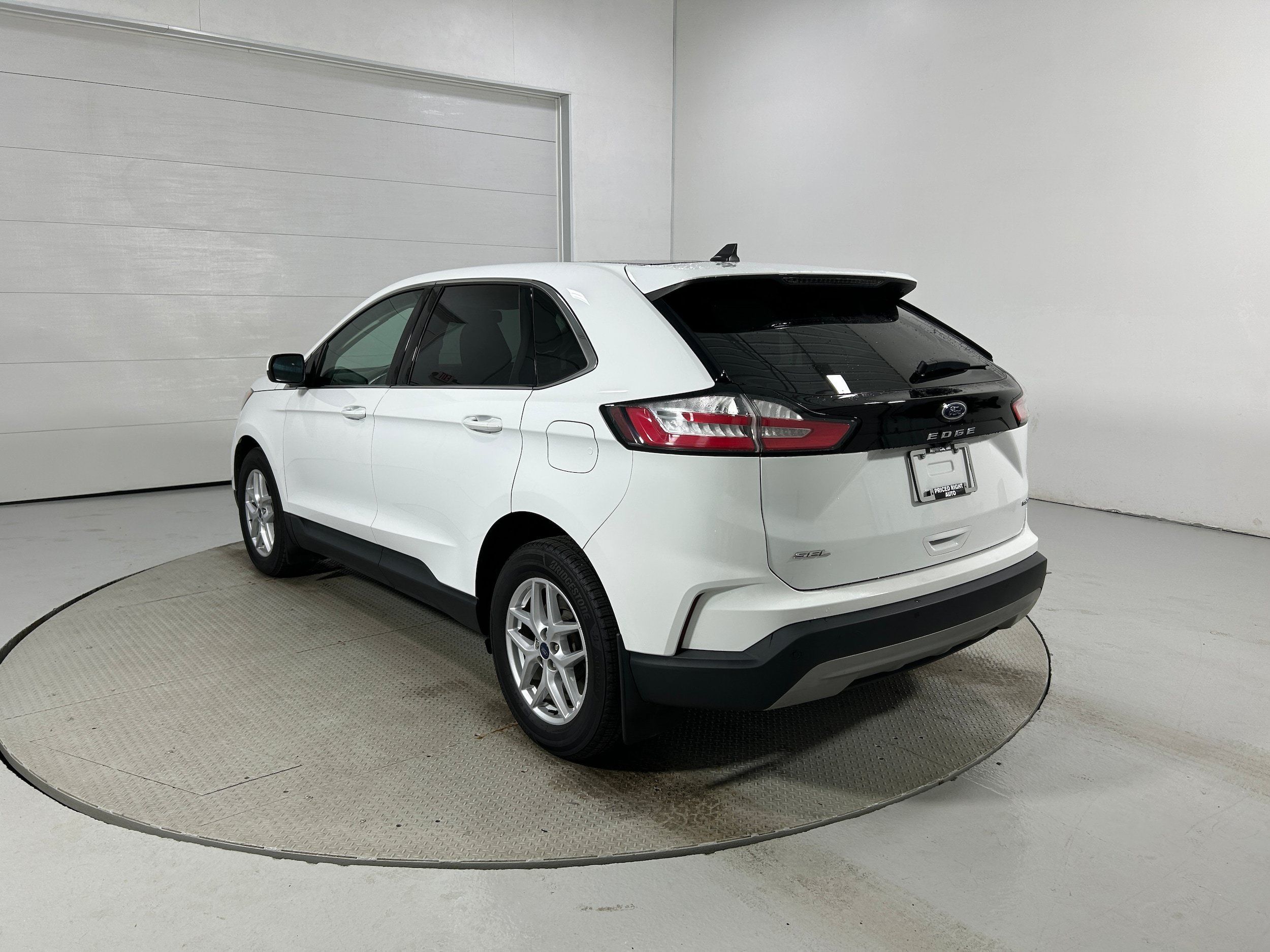 Used 2021 Ford Edge SEL w/ Convenience Package AWD/4WD image 20