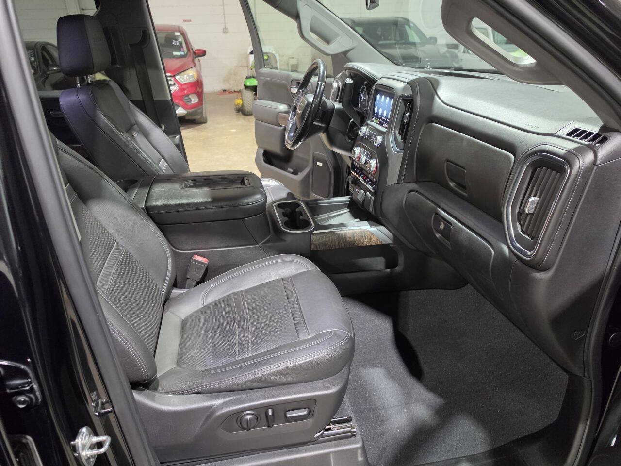 Used 2019 GMC Sierra 1500 Denali w/ Driver Alert Package II AWD/4WD image 34