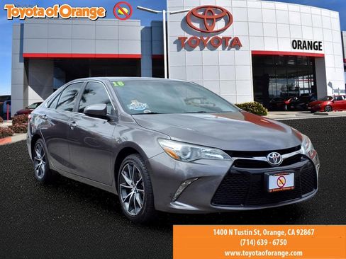 Used 2016 Toyota Camry XSE w/ Moonroof Package FWD image 1