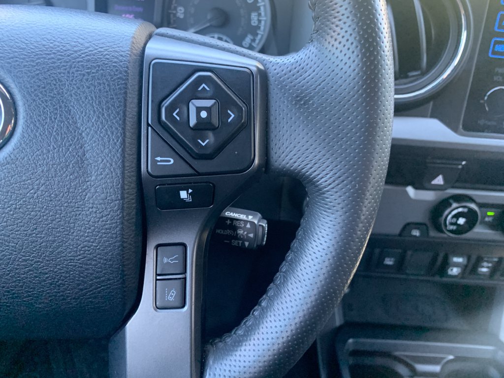 Used 2018 Toyota Tacoma TRD Sport RWD image 13