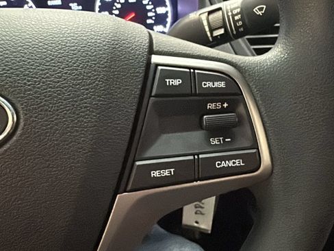 Used 2019 Hyundai Accent SE FWD image 22
