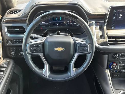 Used 2024 Chevrolet Suburban Premier w/ Advanced Technology Package AWD/4WD image 34