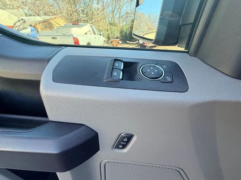 Used 2018 Ford F150 XL w/ Equipment Group 101A Mid image 15