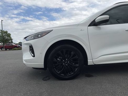 Certified 2023 Ford Escape ST-Line Elite w/ Premium Technology Package AWD/4WD image 10