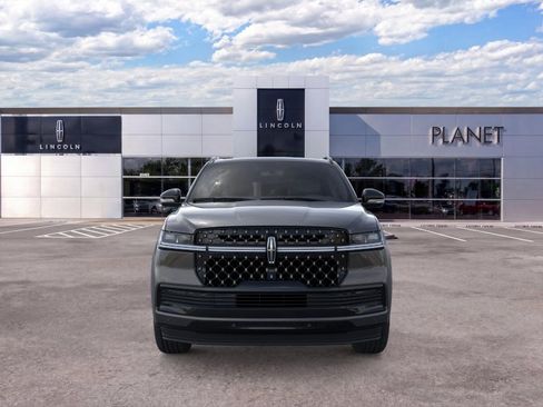 New 2026 Lincoln Navigator Black Label w/ Black Label Special Edition AWD/4WD image 6