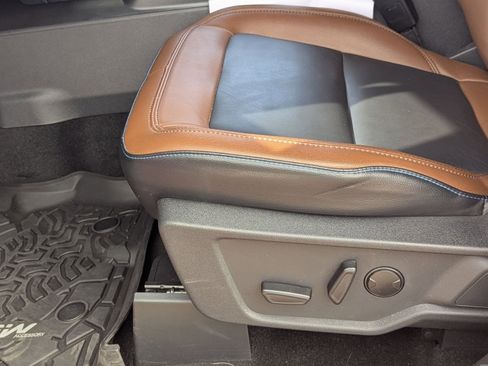 Certified 2023 Ford Bronco Outer Banks w/ Sasquatch Package image 20