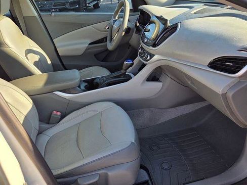 Used 2018 Chevrolet Volt LT w/ LT Driver Confidence Package image 15