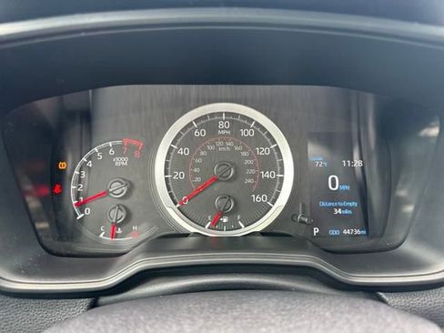 Used 2022 Toyota Corolla Cross LE w/ Moonroof Package image 14