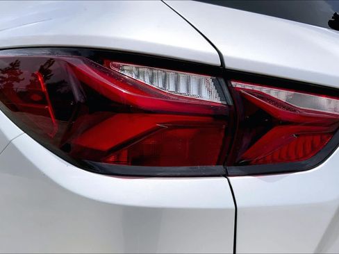 Used 2021 Chevrolet Blazer LT FWD image 28