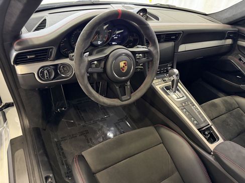 Used 2018 Porsche 911 GT3 image 4