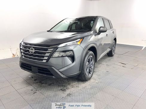 Used 2025 Nissan Rogue SV FWD image 1