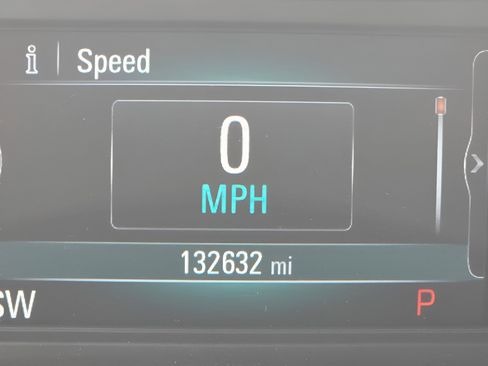 Used 2019 Buick Enclave Essence AWD/4WD image 21