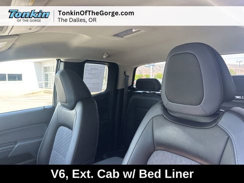 Used 2016 Chevrolet Colorado Z71 AWD/4WD image 13