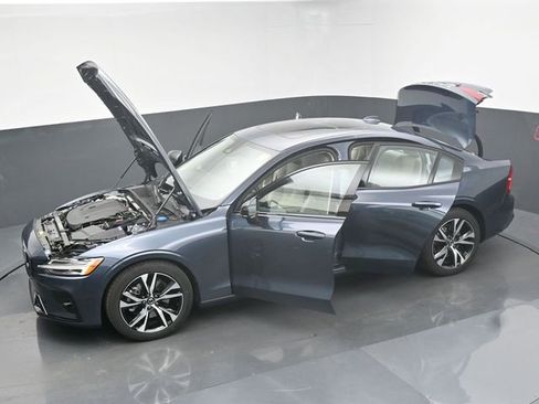 Used 2024 Volvo S60 B5 Core w/ Climate Package image 47