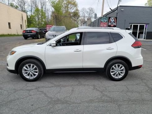 Used 2017 Nissan Rogue SV AWD/4WD image 8